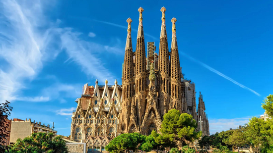 Quem foi o artista catalão Antoni Gaudí?