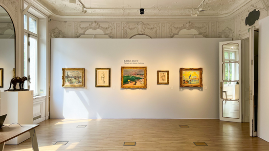Coleção de arte de Alain Delon vendida por 8,8 milhões em leilão