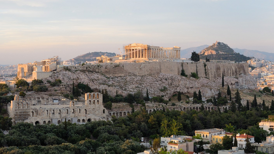Grécia reduzirá o turismo desenfreado na Acrópole