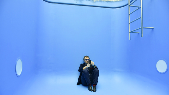 Who is the Argentine artist Leandro Erlich⁠?