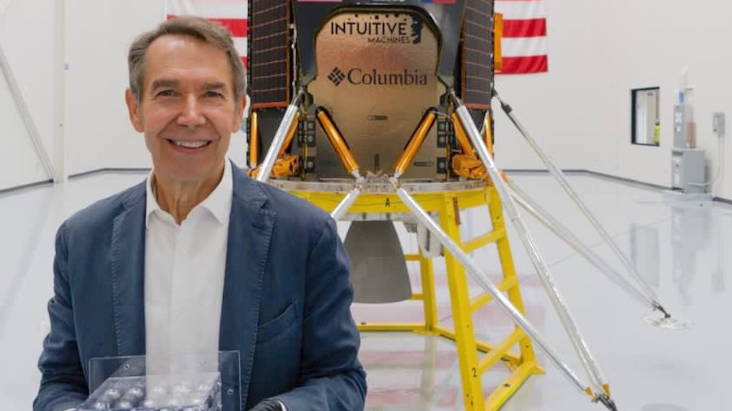 Foguete da SpaceX com 125 Esculturas de Jeff Koons descolam | P55 Magazine | p55-art-auctions