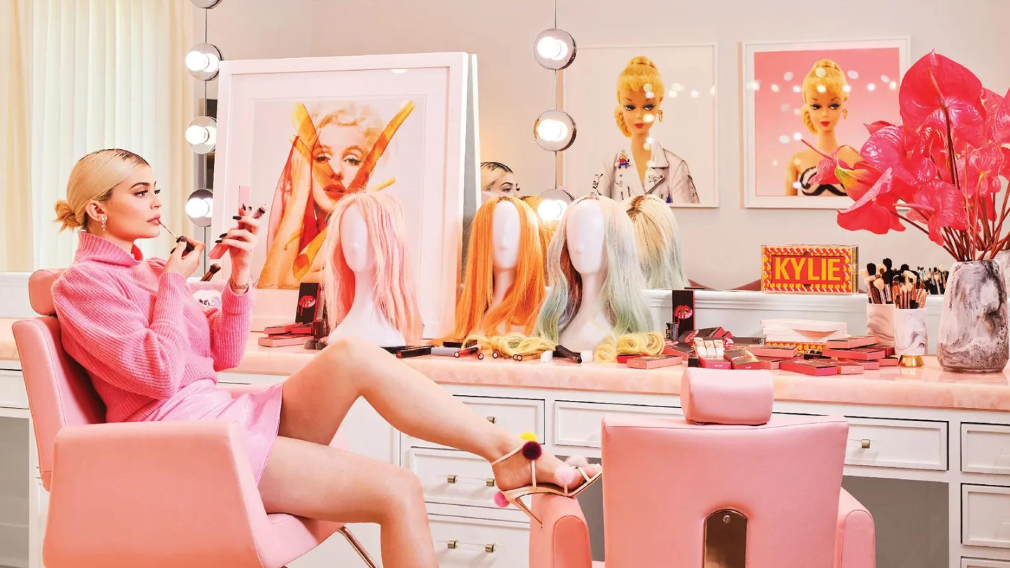 A Coleção de Arte da famosa família Kardashian–Jenner | P55 Magazine | p55-art-auctions