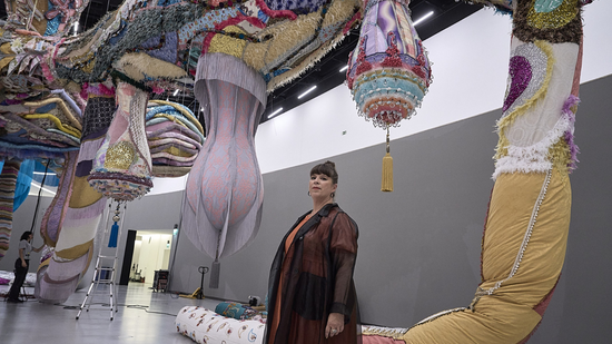 Joana Vasconcelos eröffnet seine größte Ausstellung in Brasilien