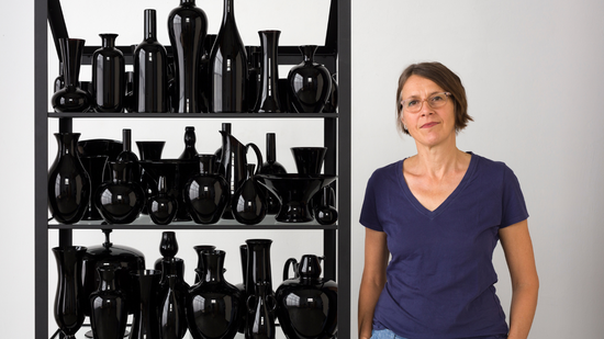 Die Tradition des Glases in Katherine Grays Kunstwerken