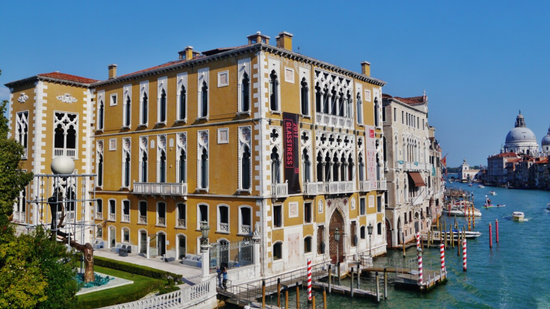Der Wettbewerb für die Kunstbiennale Venedig 2024 ist eröffnet
