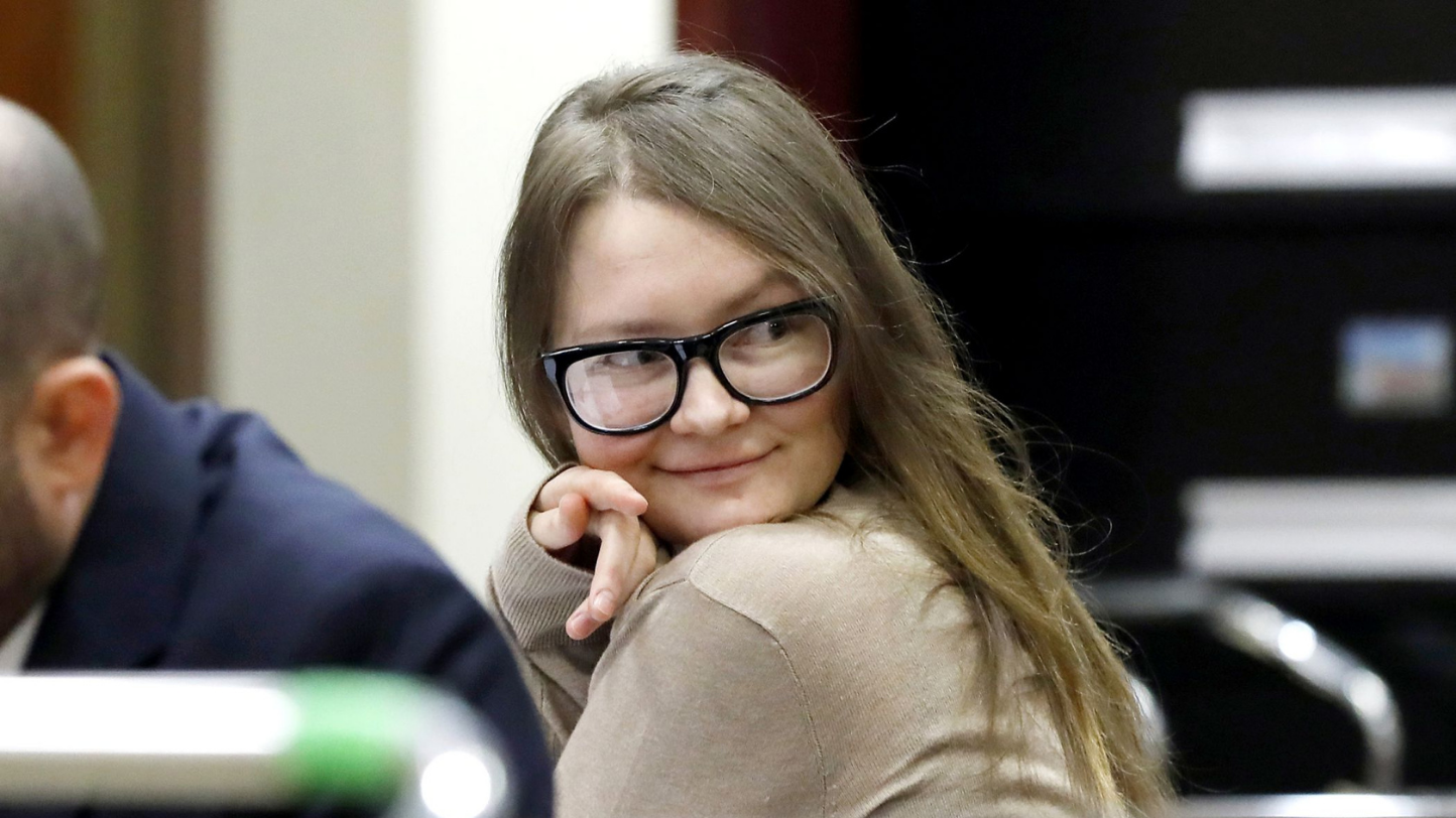 Anunciada exposição de Anna Delvey, famosa scammer