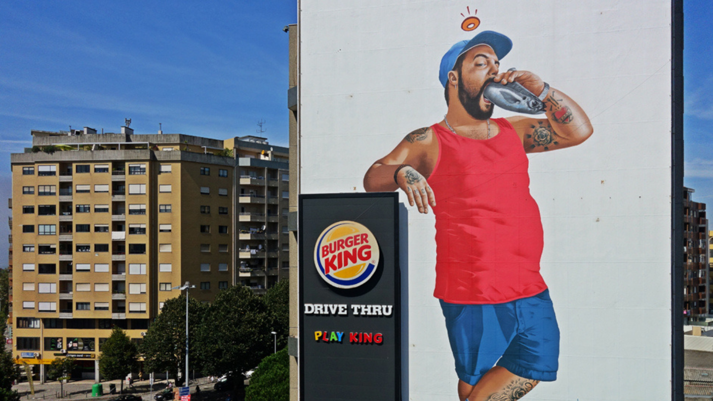 Quem é o artista urbano português Mr.Dheo?