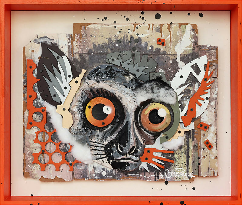 Bordalo-II-Lemur-Assemblages-de-diversos-residuos-e-vinil-pintados-em-caixa-de-madeira-54x65x11-cm