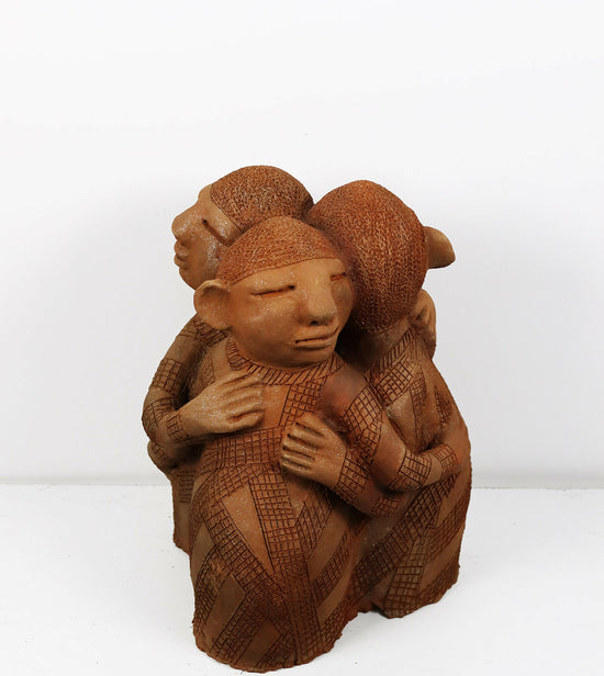 
                  
                    Reinata-Sadimba-s-titulo-escultuta-37-x-30-cm
                  
                