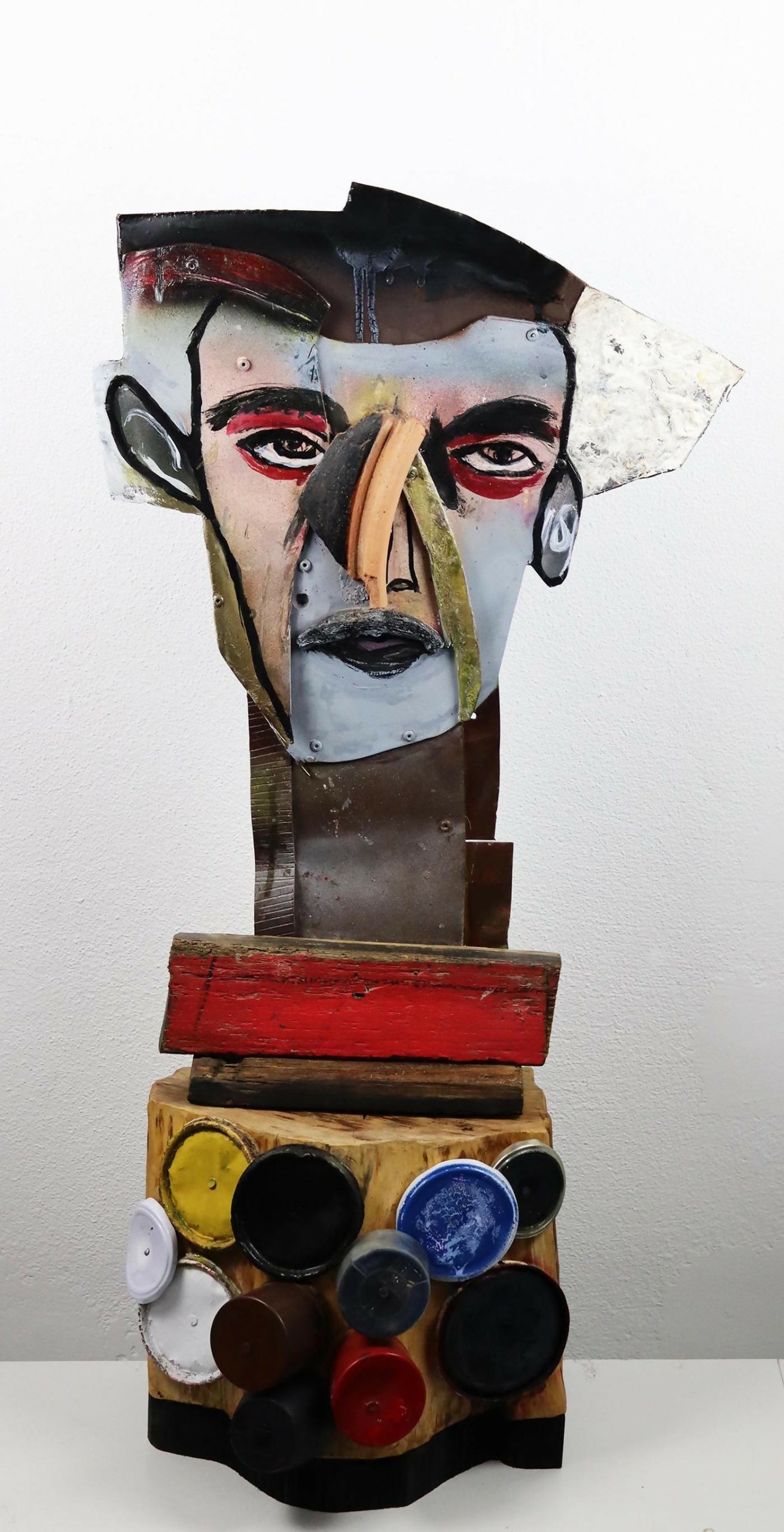 Carlos-Ferreira-s-titulo-escultura-88x30x15-cm-scaled