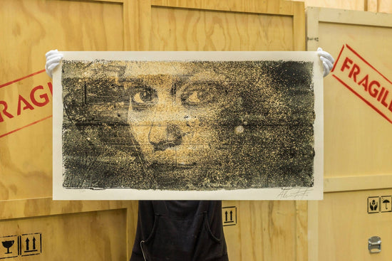 
                  
                    Vhils | P55.ART.
                  
                
